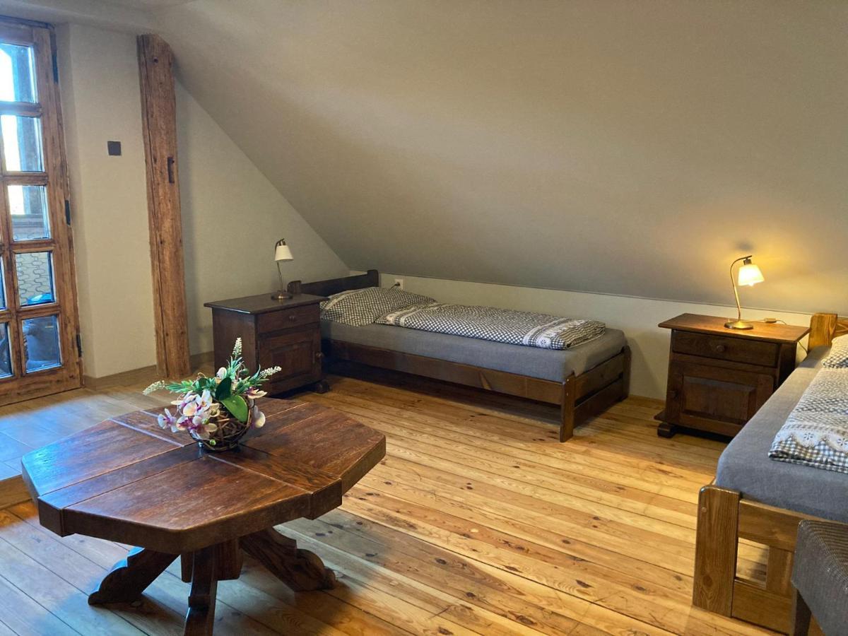 Penzion, Restaurace Jaro Vesin Brdy Rozmital pod Tremsinem Exteriör bild